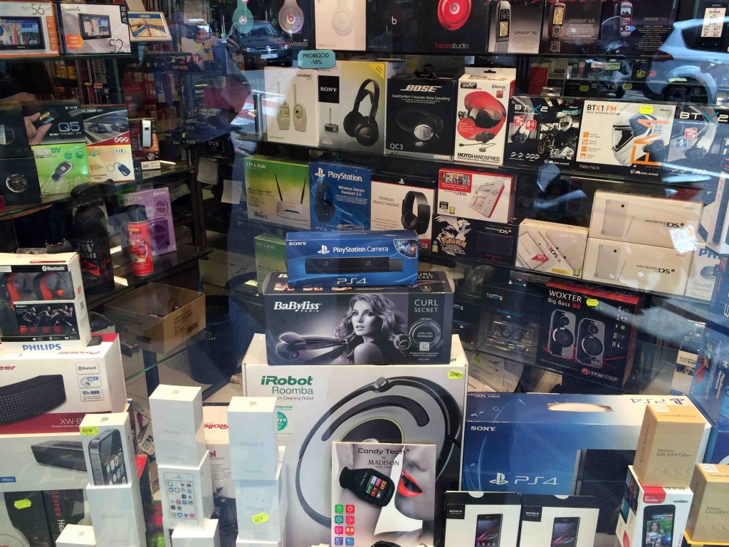 electronics_shopping_andorra_le_vella