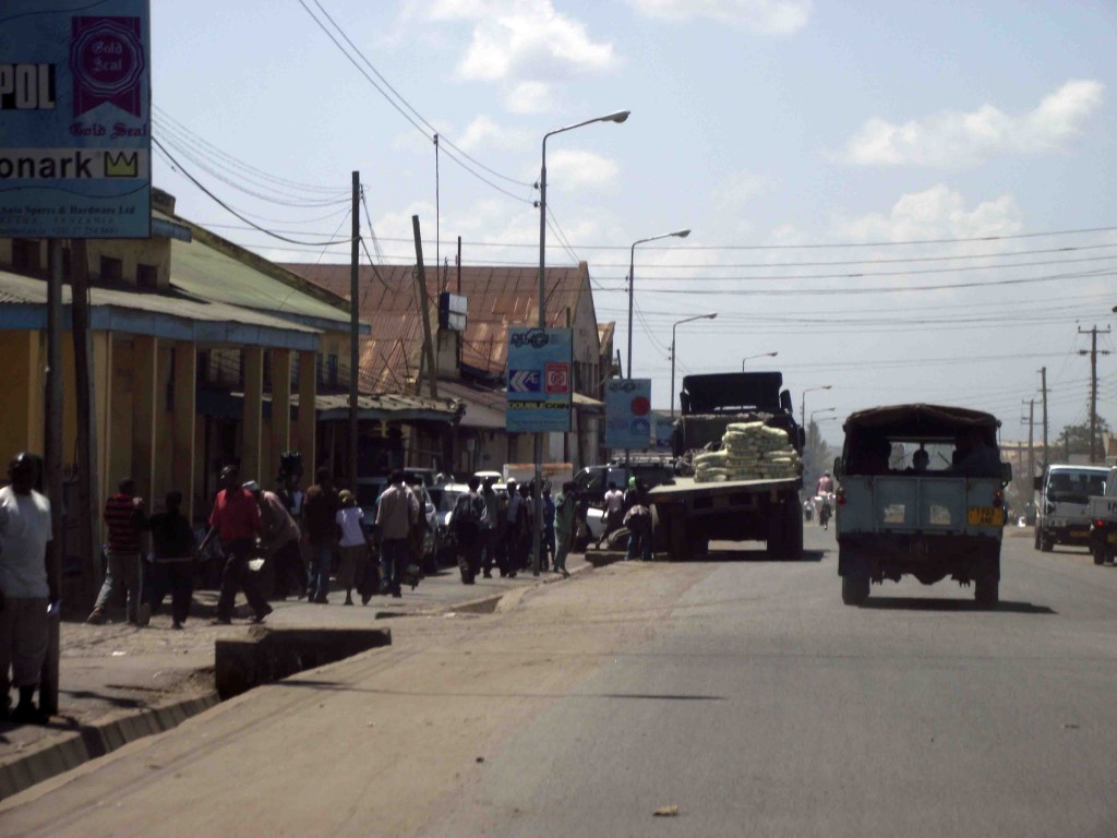 streets_in_town_arusha_tanzania