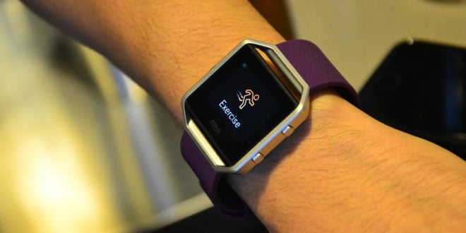 which is better iwatch or fitbit