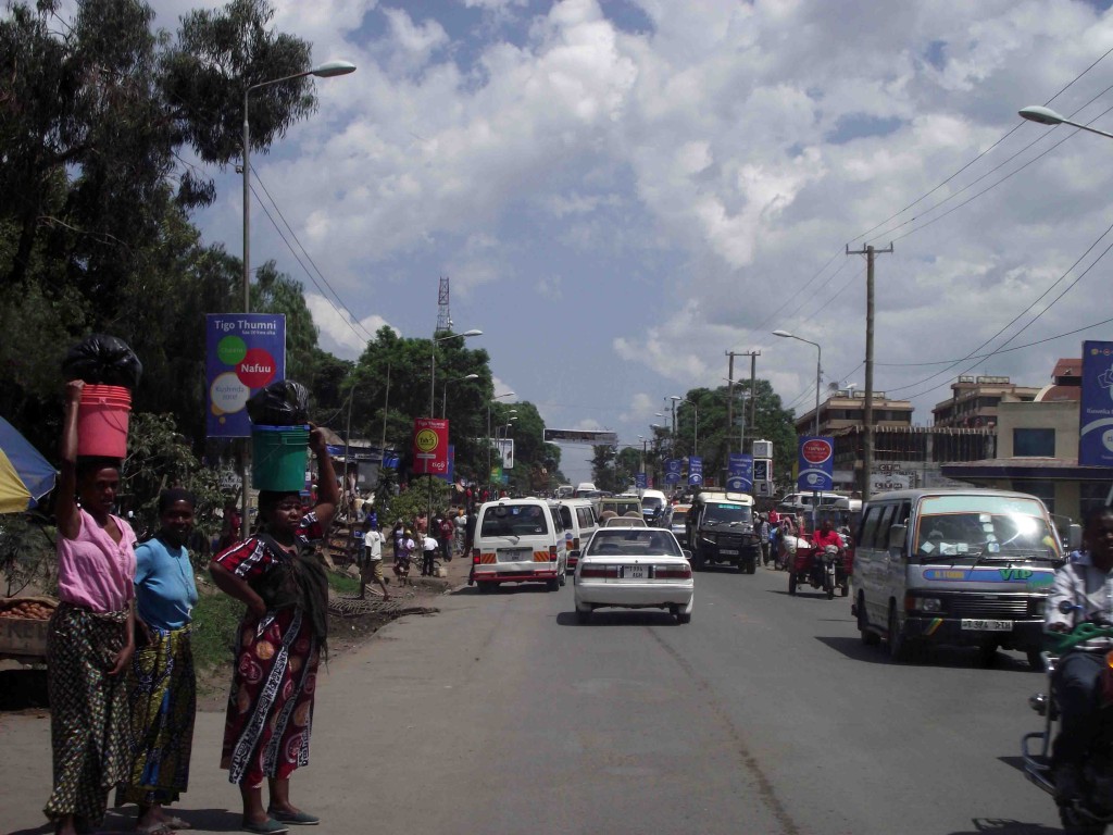 crossing_arusha_tanzania